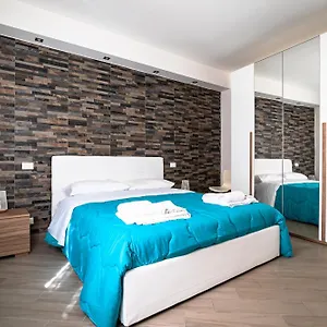 U Ventu Che Tira Casa Centro Storico Vicino Porto Wi Fi Casa vacanze Trapani